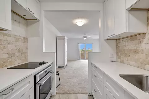 900 NE 18th #606, Fort Lauderdale, FL 33304