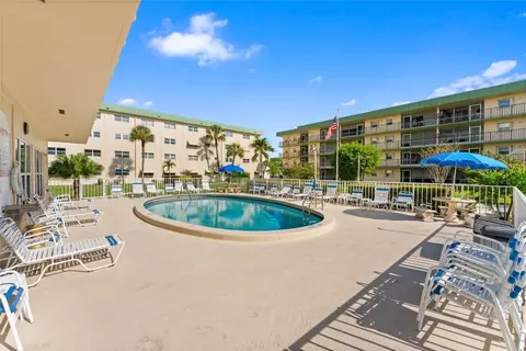 804 SE 7th St #404, Deerfield Beach, FL 33441