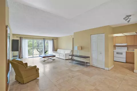 200 178th #309, Sunny Isles Beach, FL 33160