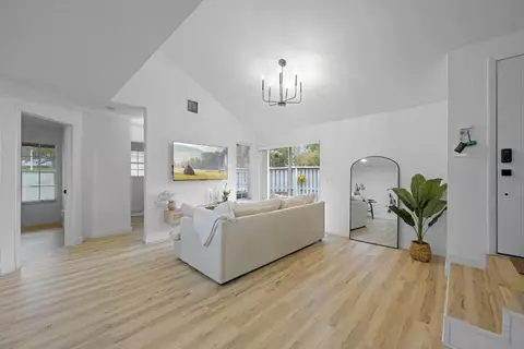 2157 Champions #2157, North Lauderdale, FL 33068