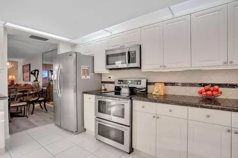 1603 Abaco Dr #D4, Coconut Creek, FL 33066