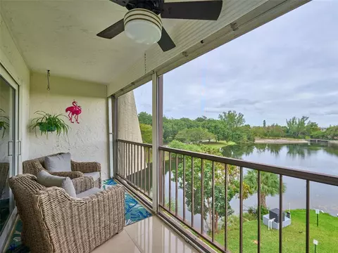 6020 NW 44th #401, Lauderhill, FL 33319