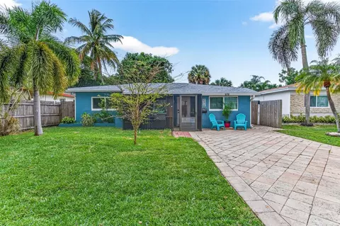 270 NE 42nd Ct, Oakland Park, FL 33334