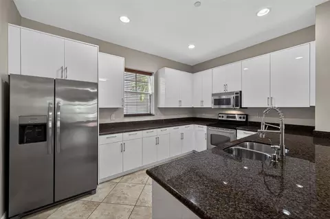 1033 NE 17th Way #1103, Fort Lauderdale, FL 33304
