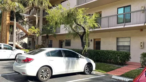 6080 N Sabal Palm Blvd #103, Tamarac, FL 33319