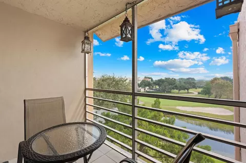 9470 Live Oak Pl #409, Davie, FL 33324