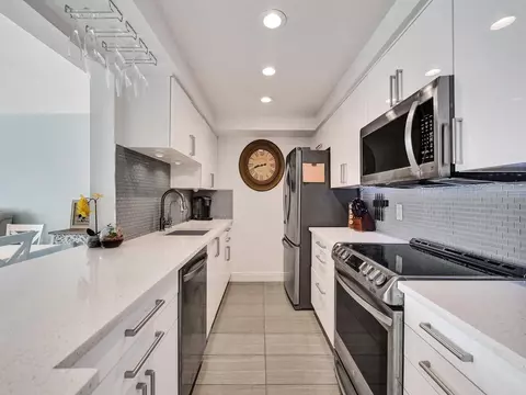 1101 River Reach Dr #205, Fort Lauderdale, FL 33315