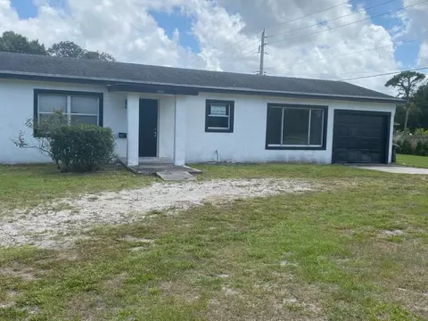 3809 Avenue P, Fort Pierce, FL 34947