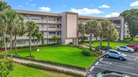 4701 Martinique #F1, Coconut Creek, FL 33066