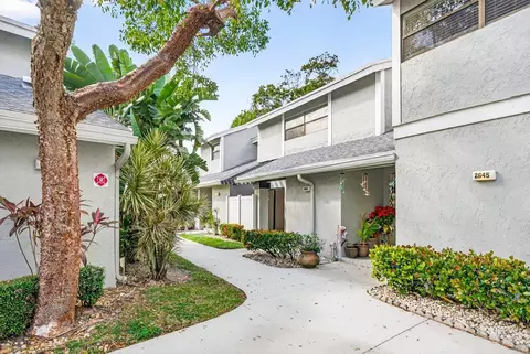 2643 NW 42nd Ave, Coconut Creek, FL 33066