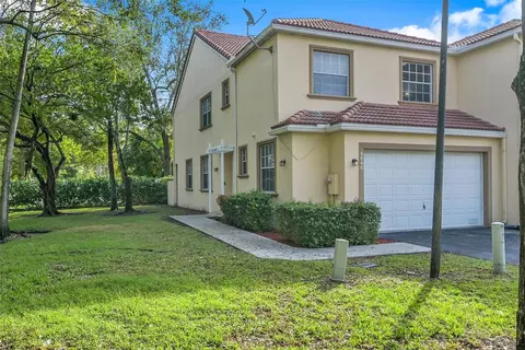 9640 Royal Palm, Coral Springs, FL 33065