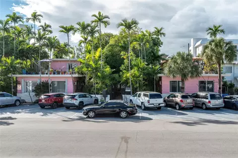 525 Antioch Ave, Fort Lauderdale, FL 33304
