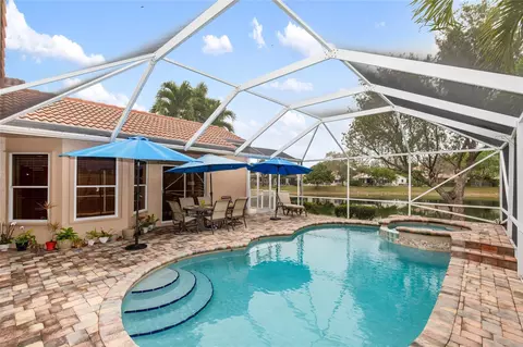 6660 NW 75th Pl, Parkland, FL 33067
