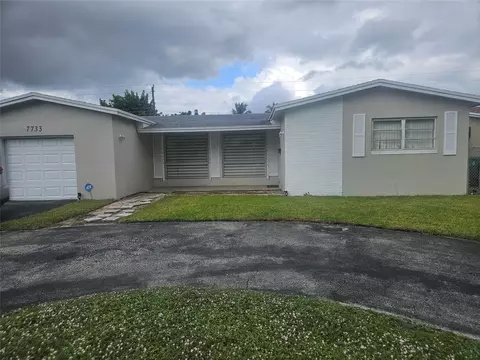 7733 Embassy Blvd, Miramar, FL 33023