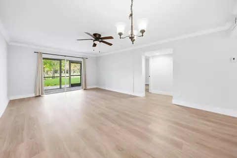 2214 S Cypress Bend Dr #106, Pompano Beach, FL 33069