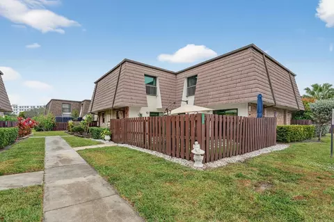2692 NW 99th #2692, Coral Springs, FL 33065