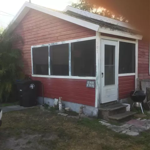 302 3rd St, Moore Haven, FL 33471