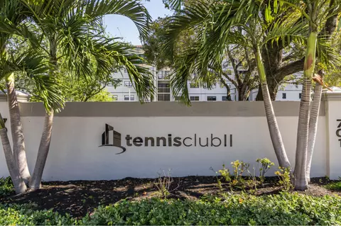 701 NW 19th St #401, Fort Lauderdale, FL 33311