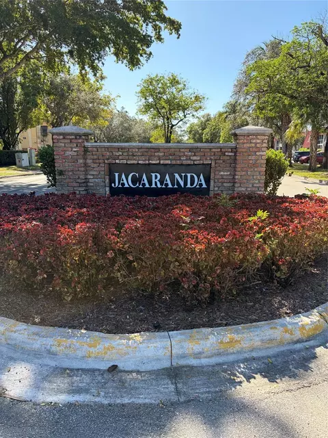 21 Jacaranda Dr #121, Plantation, FL 33324