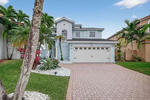 10638 NW 7th, Pembroke Pines, FL 33026