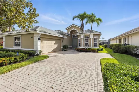 8836 First Tee Rd, Port Saint Lucie, FL 34986
