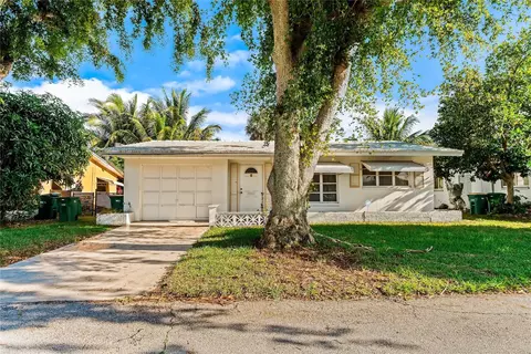 5702 NW 47th Ln, Tamarac, FL 33319