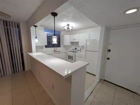 1788 NW 55th Ave #204, Lauderhill, FL 33313