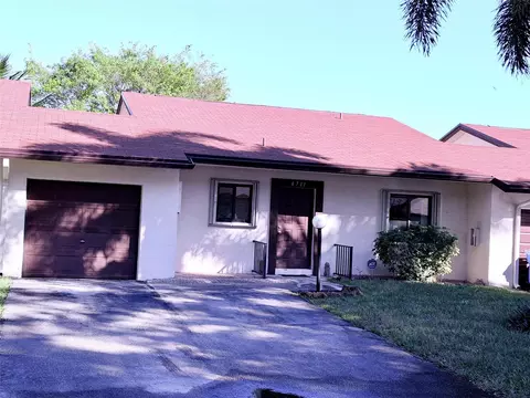 6711 S Parkway Dr #2-10, Margate, FL 33068