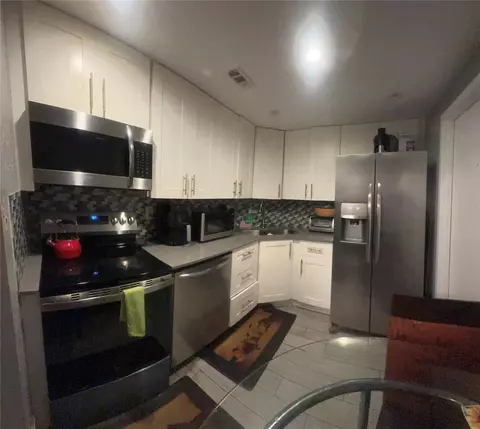 Undisclosed, Oakland Park, FL 33309