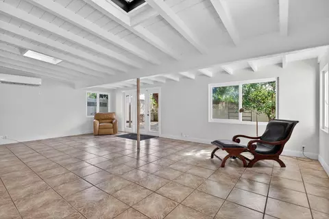 2580 SE 5th Ct, Pompano Beach, FL 33062