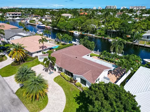 4000 NE 24th Ave, Lighthouse Point, FL 33064