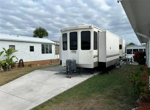 18 Shell Rd, Okeechobee, FL 34974 photo 3