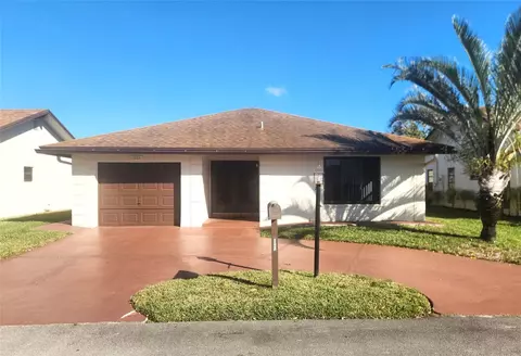 1572 SW 23rd Ter, Deerfield Beach, FL 33442