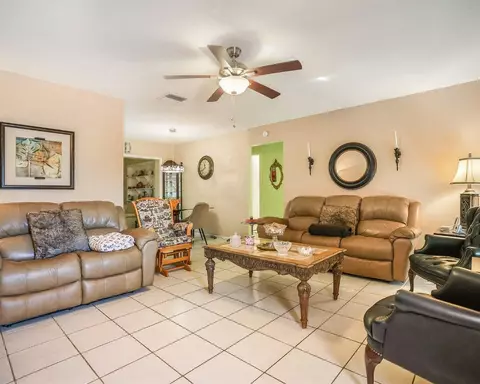 4929 NW 53rd St, Tamarac, FL 33319