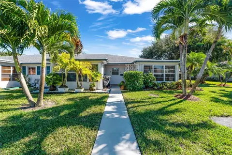 1235 Club Dr #D, Delray Beach, FL 33445