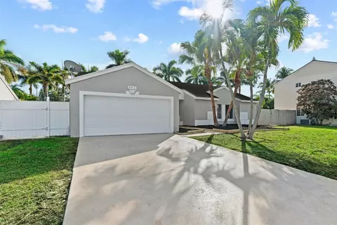 9918 Moss Pond, Boca Raton, FL 33496