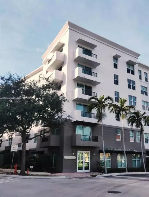 2401 NE 65th St #608, Fort Lauderdale, FL 33308