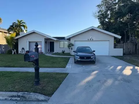 680 NW 49th Ave, Coconut Creek, FL 33063