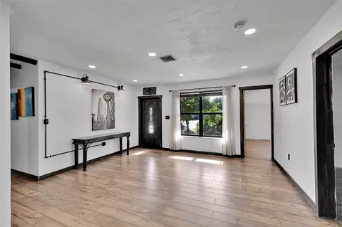 6881 SW 2nd St, Pembroke Pines, FL 33023