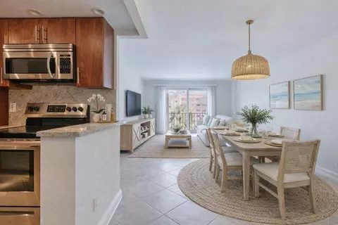 950 Ponce De Leon Rd #408, Boca Raton, FL 33432