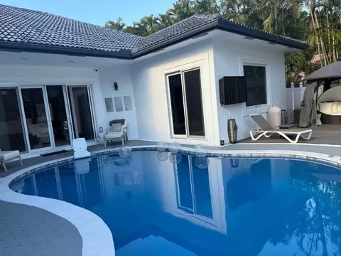 830 Bailey St, Boca Raton, FL 33487