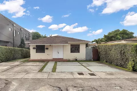 2826-2828 SW 32nd Ct, Miami, FL 33133