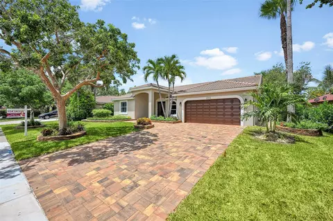 4910 NW 104th Ave, Coral Springs, FL 33076