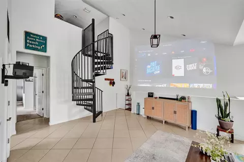2977 St John Dr #2977, Hollywood, FL 33024