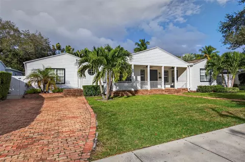 1001 SE 10th St, Fort Lauderdale, FL 33316