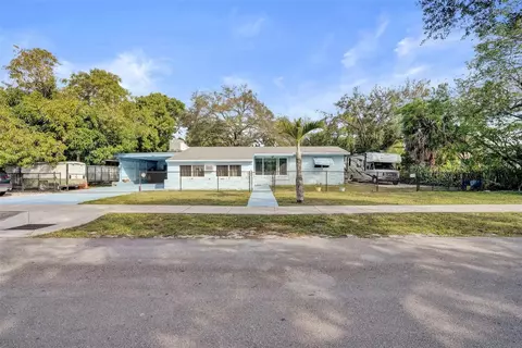 4165 SW 24th St, Fort Lauderdale, FL 33317