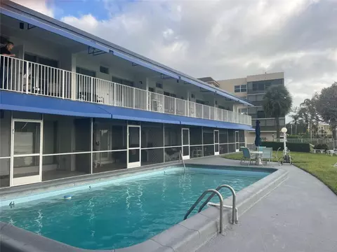 885 SE 19th Ave #4, Deerfield Beach, FL 33441