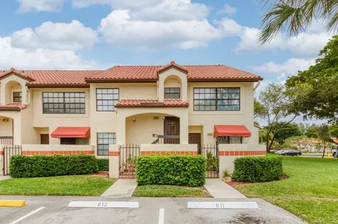612 Freedom Ct #612, Deerfield Beach, FL 33442