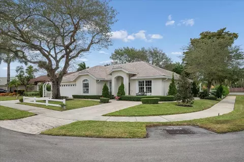 401 Barbri, Davie, FL 33325