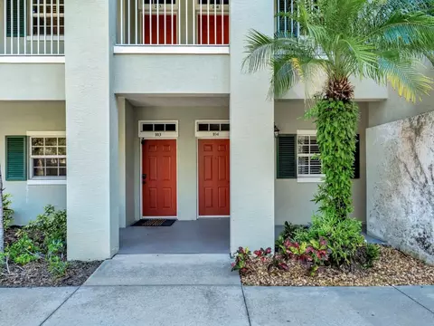 4370 Doubles Alley Dr #104, Vero Beach, FL 32967